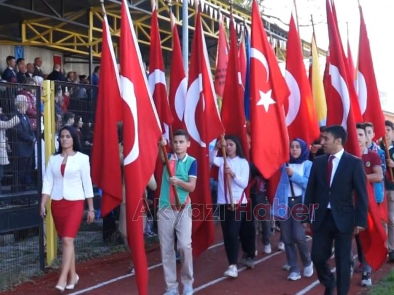 Akyazıda 29 Ekim Coşkusu 