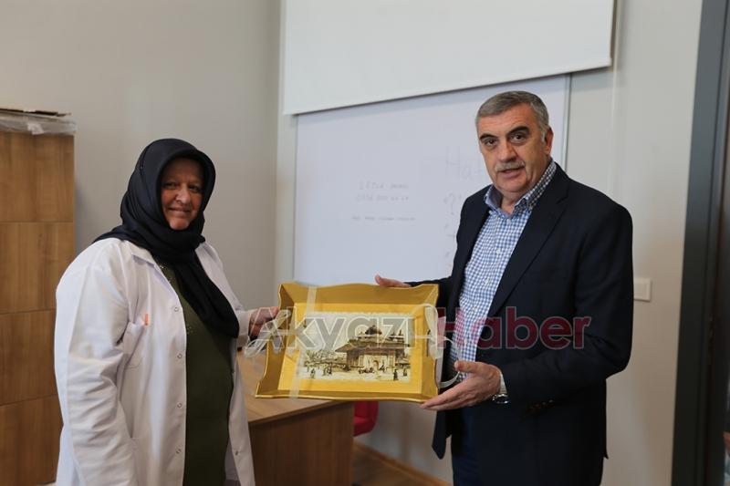 Akyazı’da 7’den 70’e Herkes Bu Merkezde