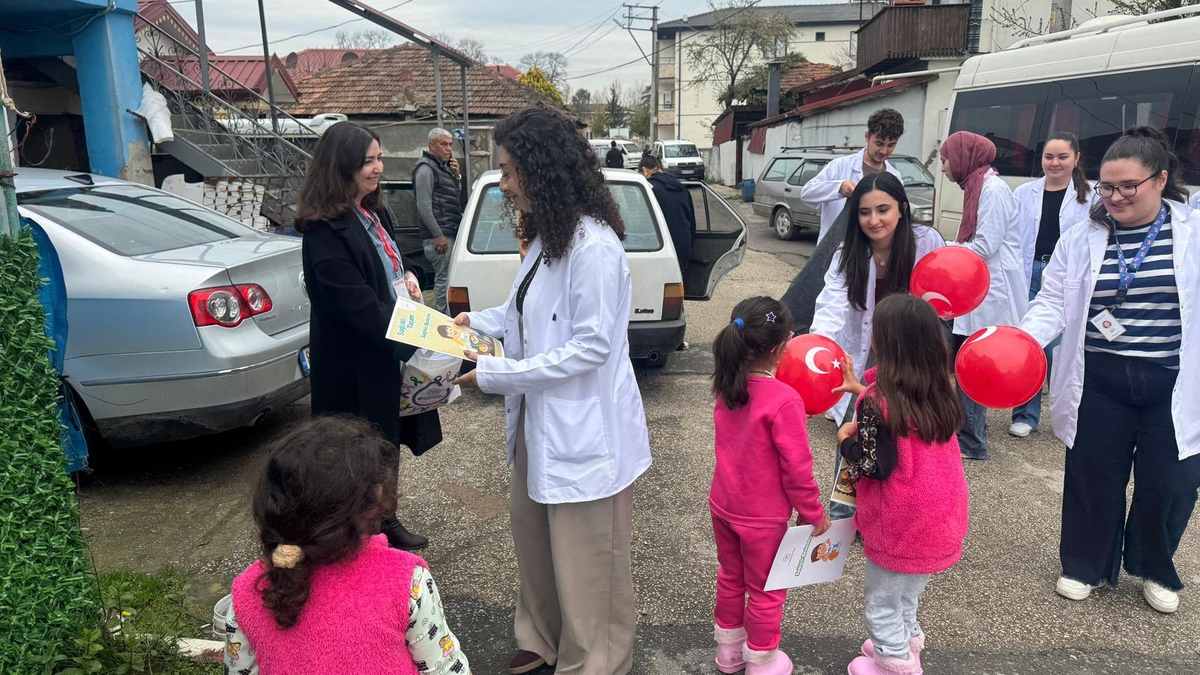 Akyazı’da 8 Nisan Romanlar Günü unutulmadı