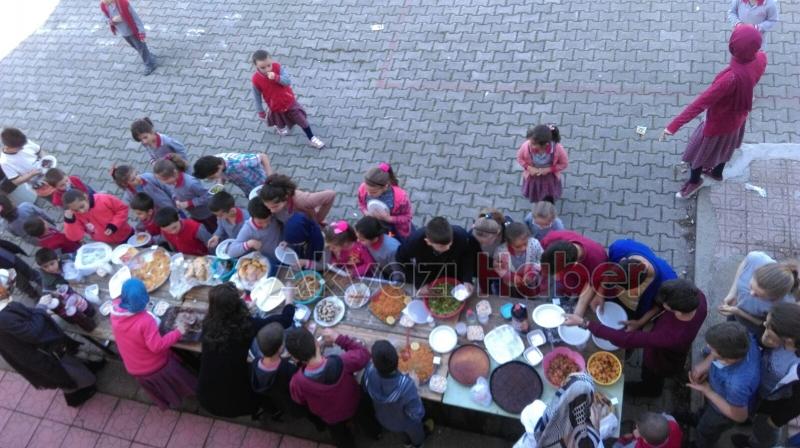 AKYAZI’DA AFRİN’E DESTEK, AFRİN’E MEKTUP  PROJESİ