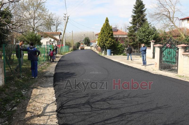 AKYAZI’DA ASFALT SEZONU ERKEN AÇILDI