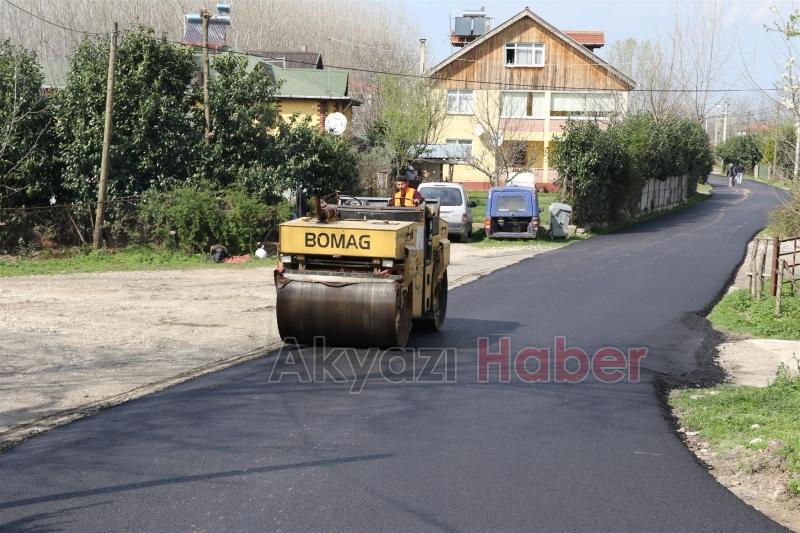 AKYAZI’DA ASFALT SEZONU ERKEN AÇILDI