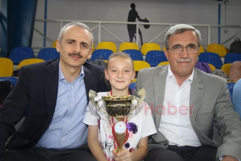 Akyazı’da Atletizm Şenliği