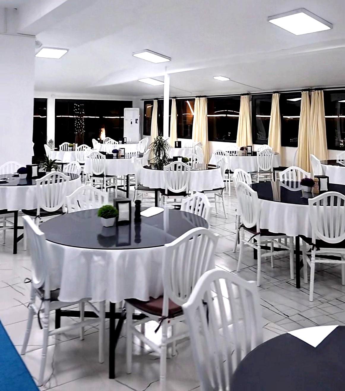 Akyazı’da balığın yeni lezzet noktası İnci Balık! Denizden sofrana, yepyeni lezzet!