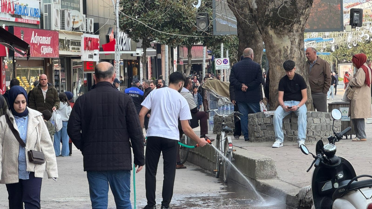 Akyazı’da bayram yoğunluğu artıyor