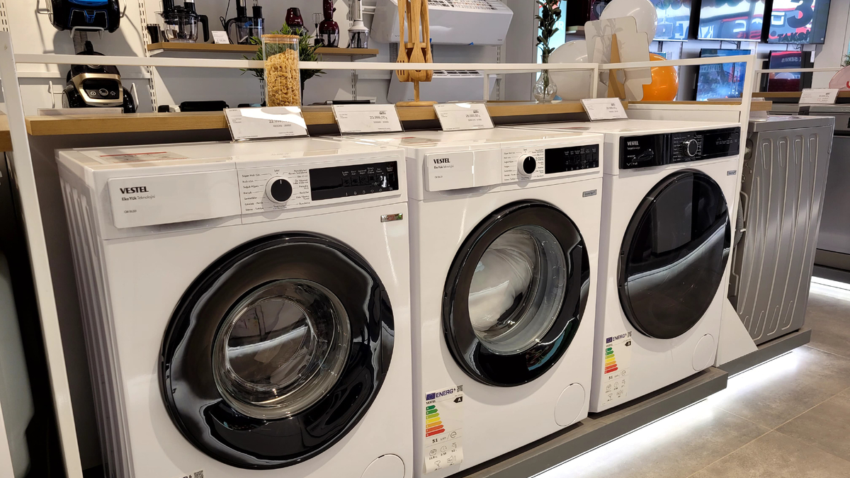 Akyazı’da Beyaz Eşya Almanın Tam Zamanı! 15.000 TL İndirim Yüksel Öztürk Bayi’de Devam Ediyor