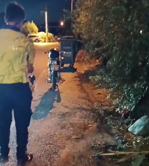 Akyazı’da cadde ortasında akıl almaz hareketler