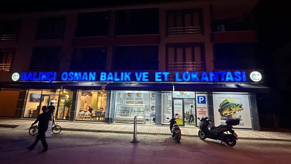 Akyazı’da Çiğ veya Pişmiş Günlük Taze Balık Keyfi Balıkçı Osman'da