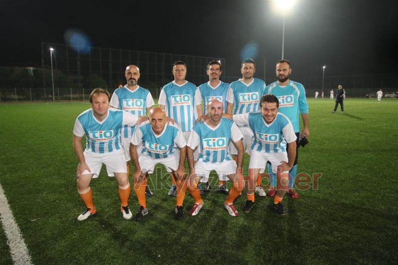 Akyazıda Cumhuriyet Kupası Futbol Turnuvası Başladı