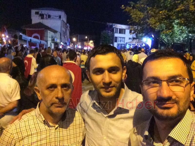 AKYAZIDA DEMOKRASİ VE MİLLİ İRADE NÖBETİNE BÜYÜK İLGİ