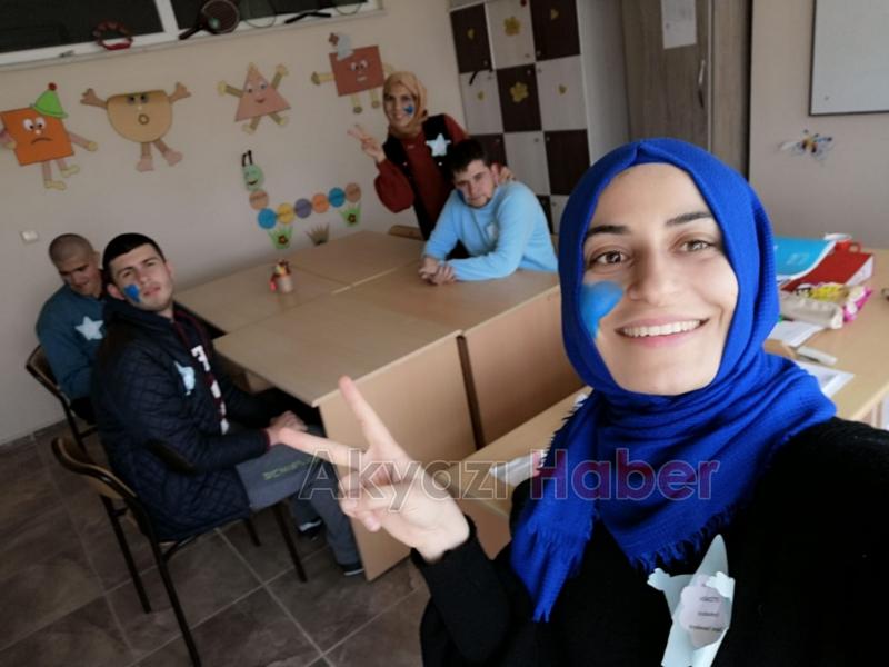 Akyazıda Dünya Otizm Farkındalık Günü kutlandı