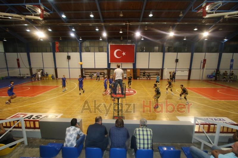 AKYAZIDA DÜZENLENEN VOLEYBOL TURNUVASI SONA ERDİ