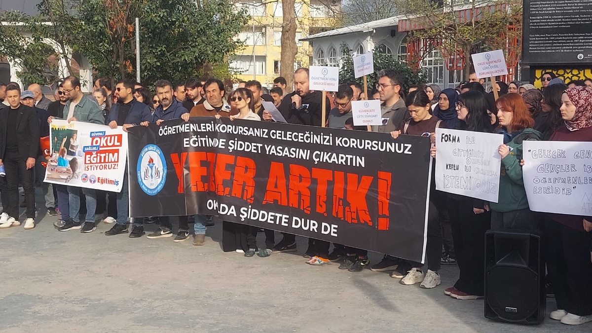 Akyazı’da Eğitimde Şiddete Tepki: Sendikalardan Ortak Basın Açıklaması