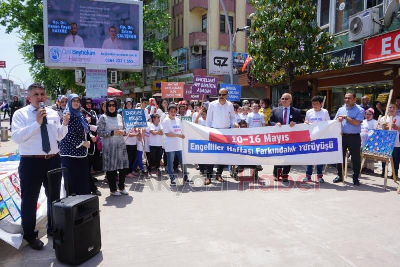 Akyazıda Engelliler Haftası Kutlandı