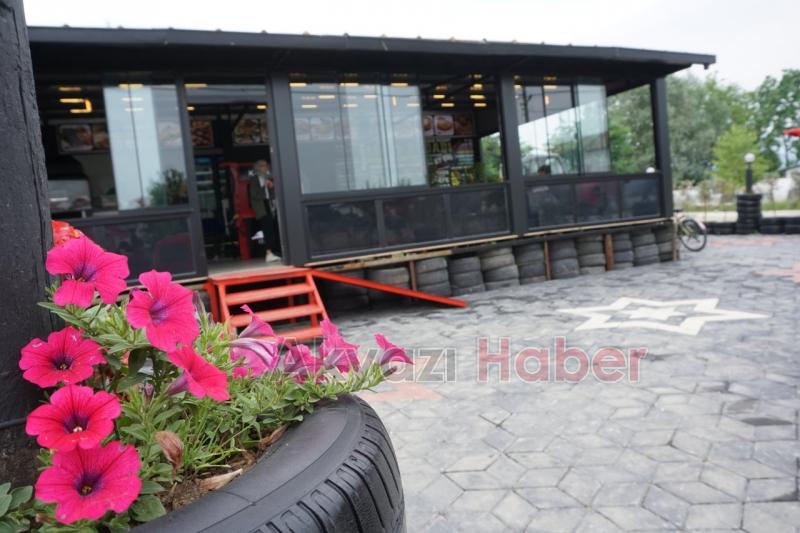 Akyazıda Farklı Bir Mekan Arayanlar İçin TIRÜMCÜ