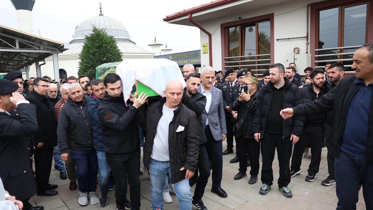 Akyazı’da görev yapmıştı; Uzman çavuş kalp krizi sonucu hayatını kaybetti