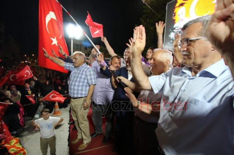 AKYAZIDA İKİNCİ EMRE KADAR MİLLİ İRADE VE DEMOKRASİ NÖBETİ SÜRÜYOR