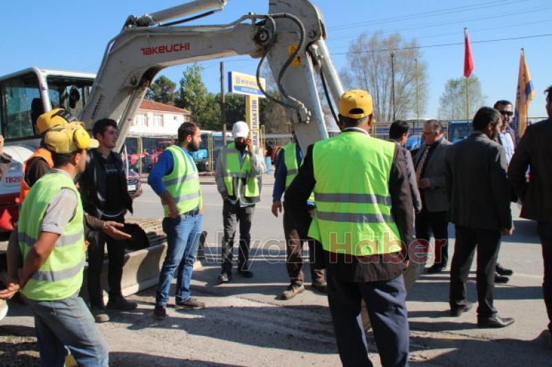 Akyazıda İkinci Etap Doğalgaz Çalışması Başladı