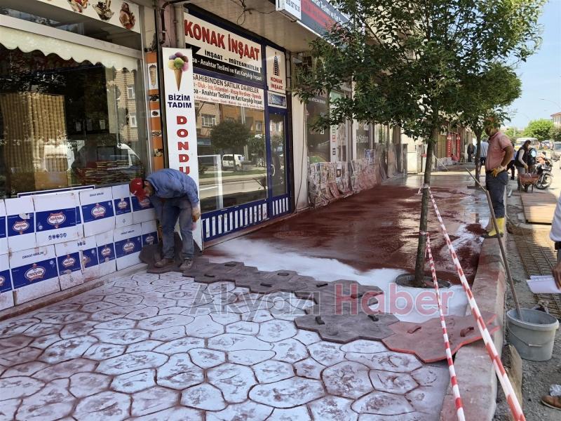 Akyazı’da İlçe Merkezi Yenileniyor