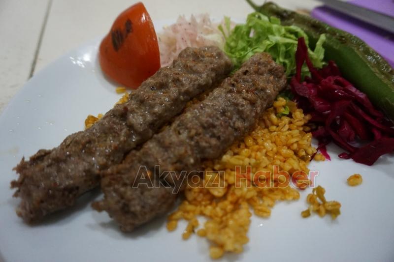 Akyazı’da İlk ve Tek Kilo İşi Et Hizmeti