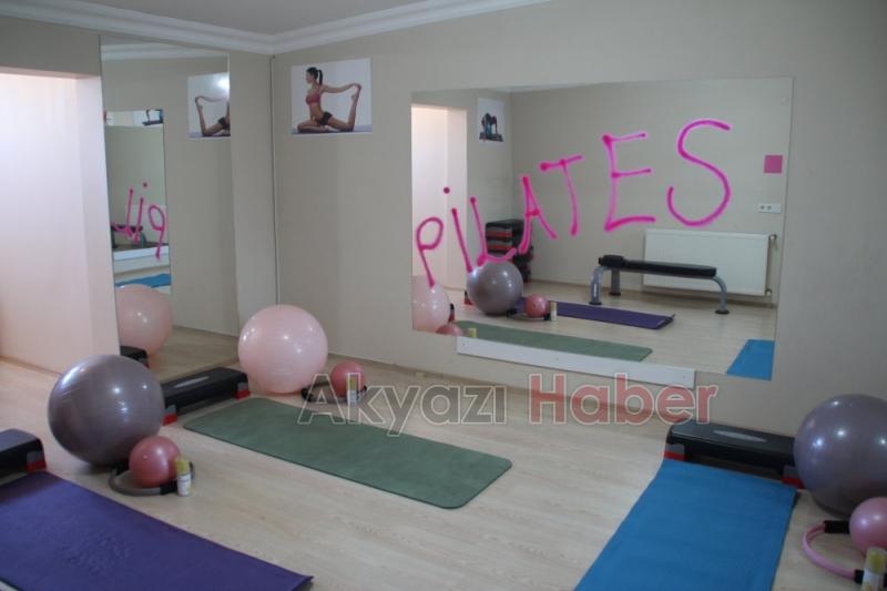 Akyazı’da İlk ve Tek Kişiye Özel Program Yapan Profesyonel Bayan Fitness Salonu 