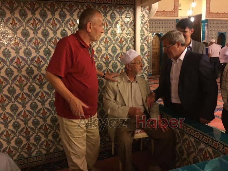 Akyazı’da Kadir Gecesi Çoşkusu