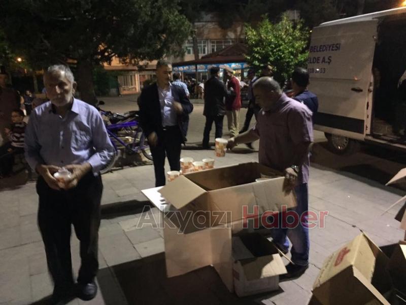 Akyazı’da Kadir Gecesi Çoşkusu