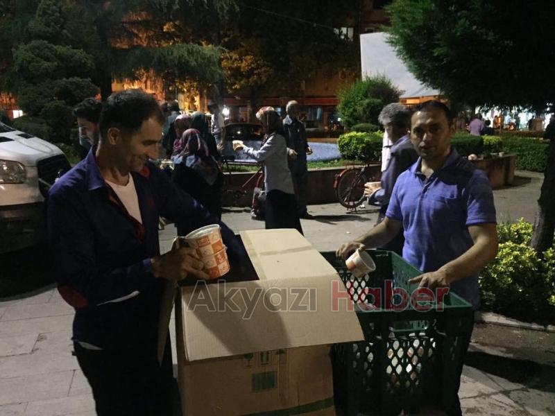 Akyazı’da Kadir Gecesi Çoşkusu