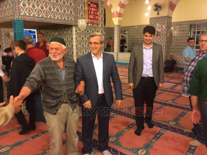 Akyazı’da Kadir Gecesi Çoşkusu