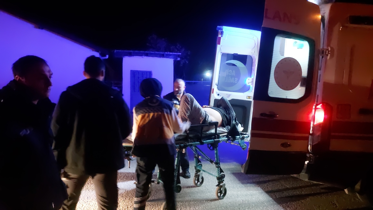 Akyazı’da Kavga Kanlı Bitti: 1 Kişi Hayatını Kaybetti