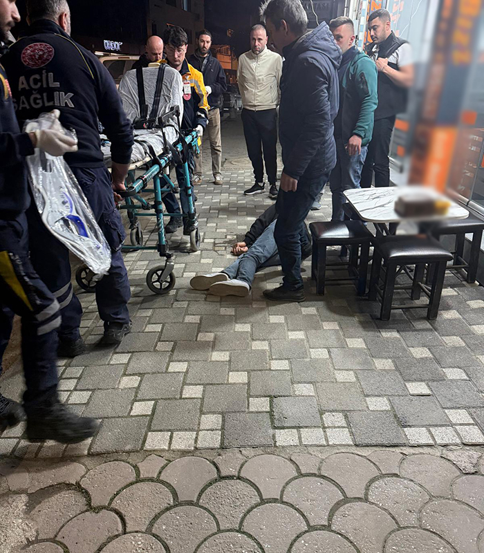 Akyazı’da korkutan olay: Genç gir anda yere yığıldı