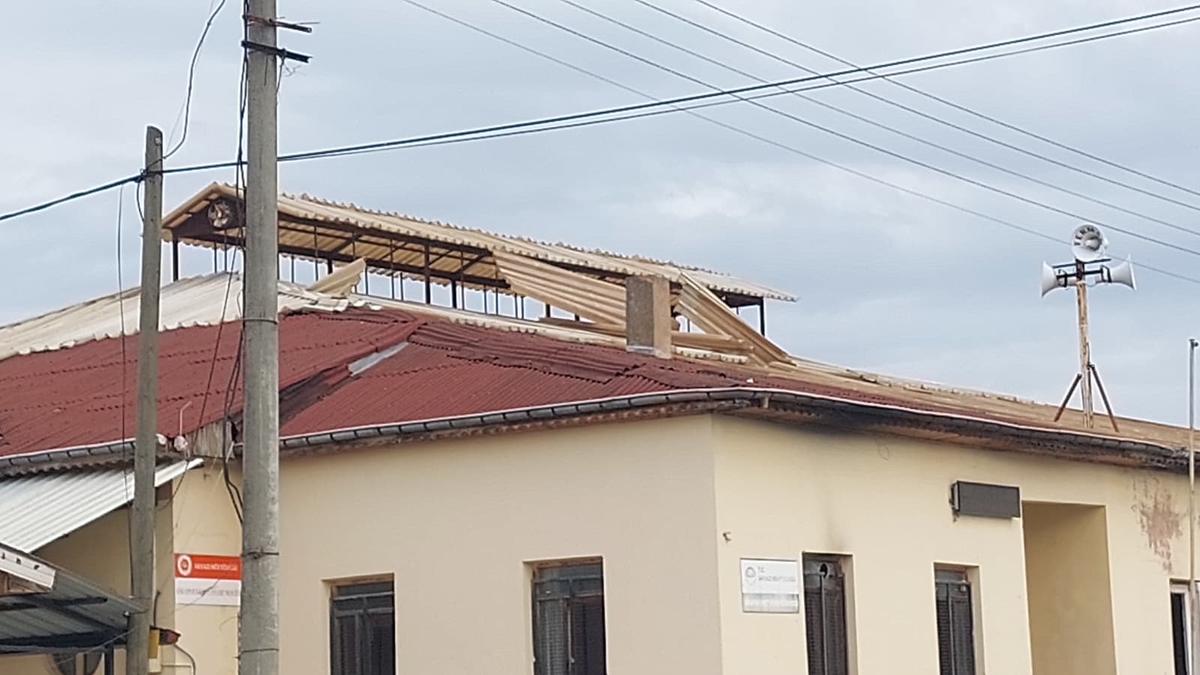 Akyazı’da Kuvvetli Rüzgar Hayatı Olumsuz Etkiledi