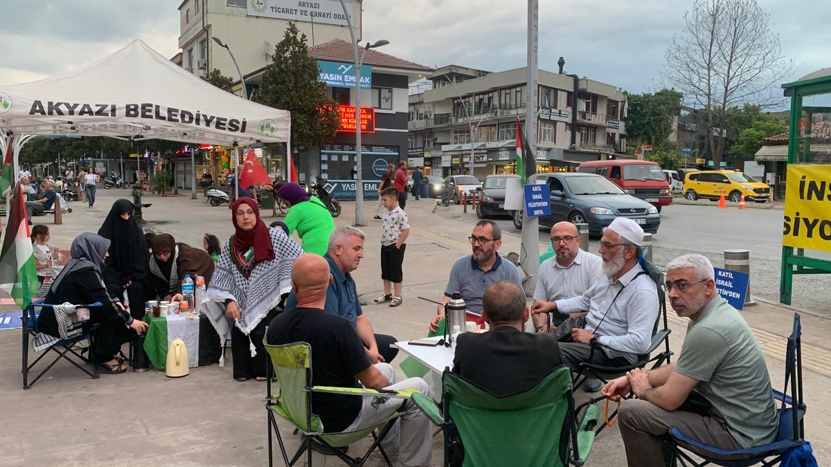 Akyazı’da Mazlumlar İçin Vicdan Nöbeti Başladı