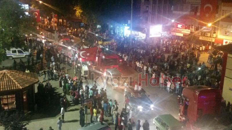 Akyazıda Milli İrade ve Demokrasi Nöbeti