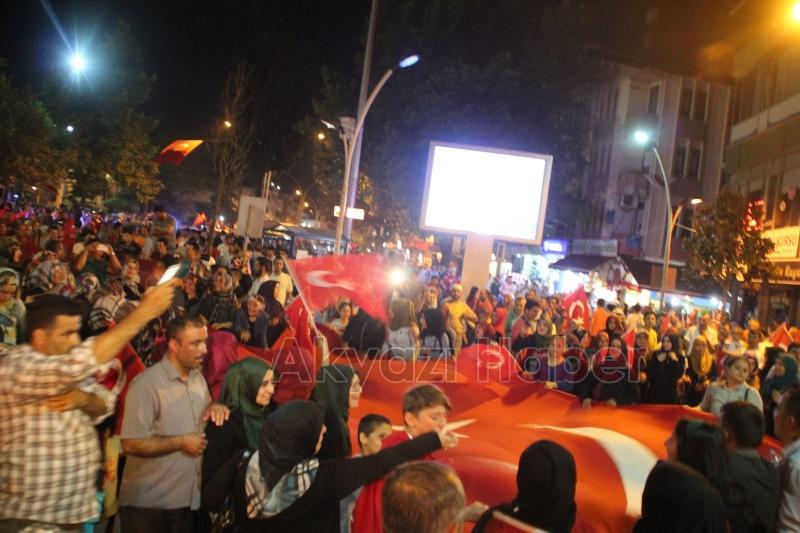 Akyazıda Milli İrade ve Demokrasi Nöbeti