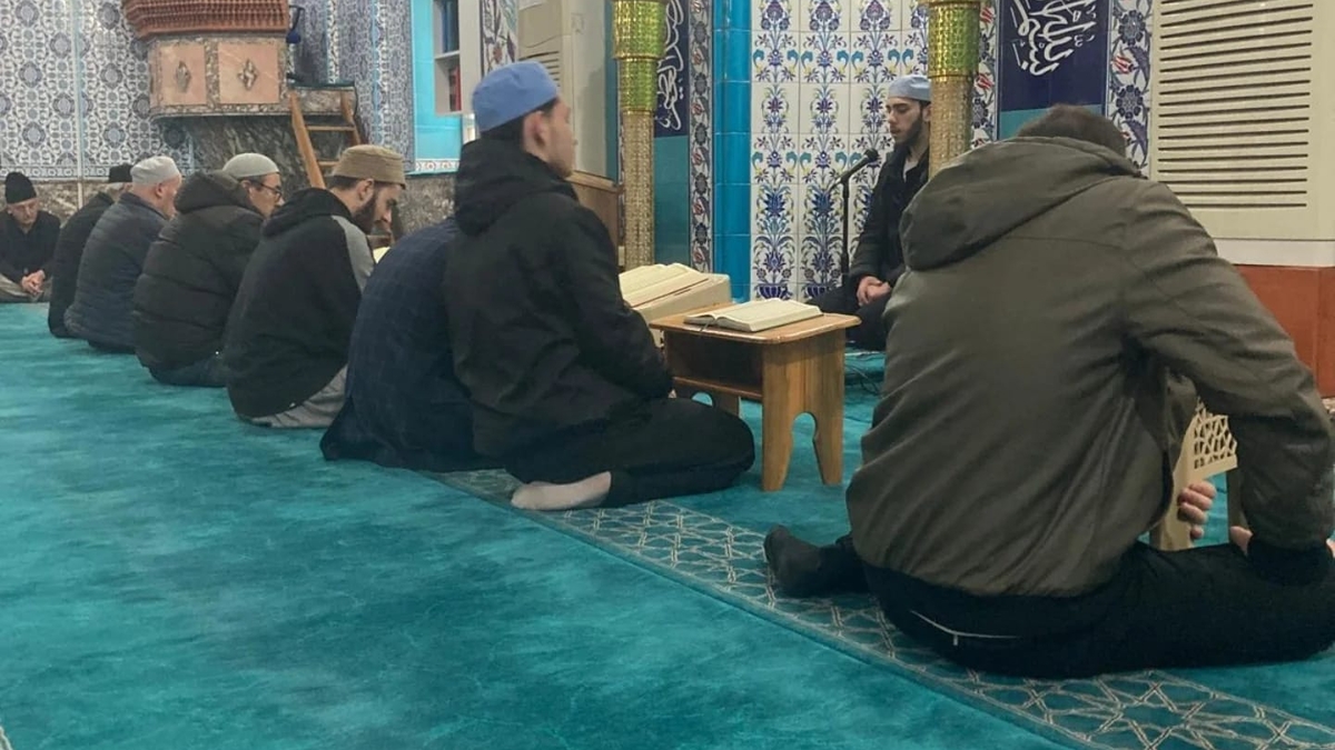 Akyazı’da Öğrencilerden Ramazan Boyunca Manevi Hizmet