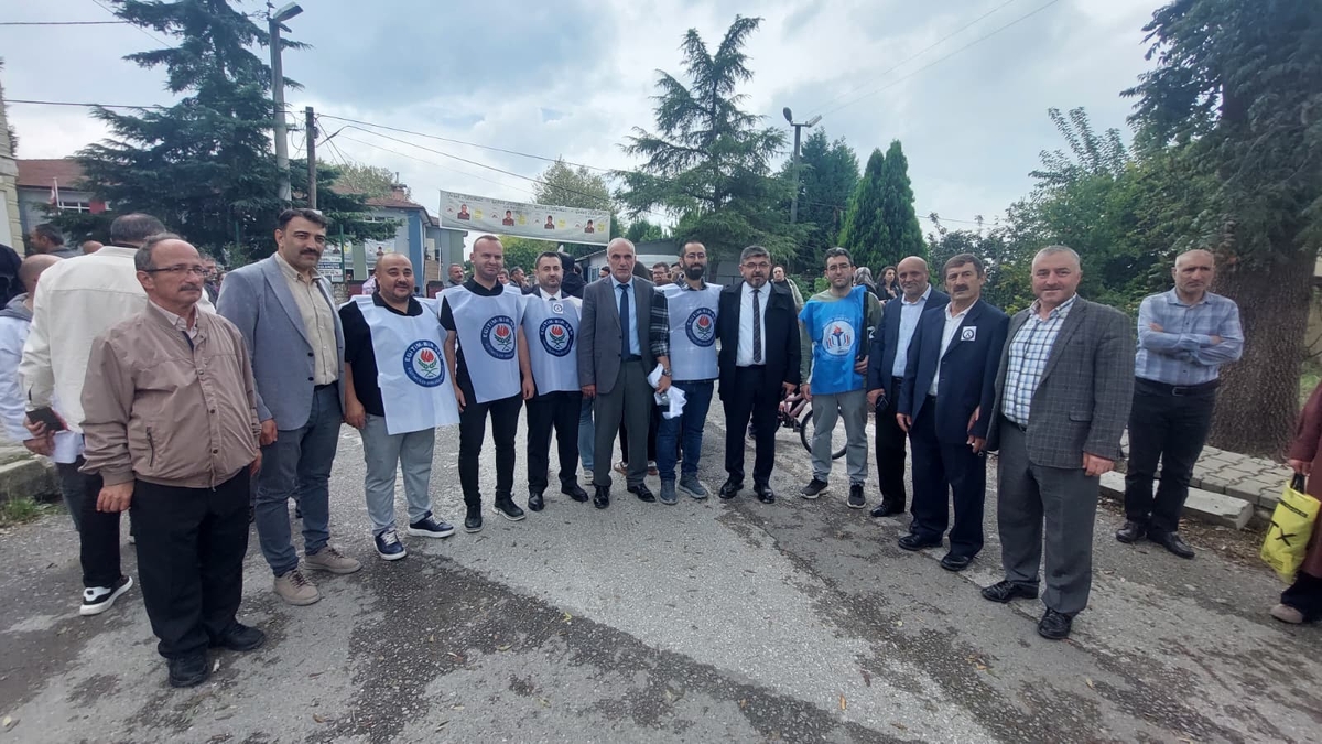 Akyazı’da Öğretmene Saldırı! Eğitim Camiası Tepkili