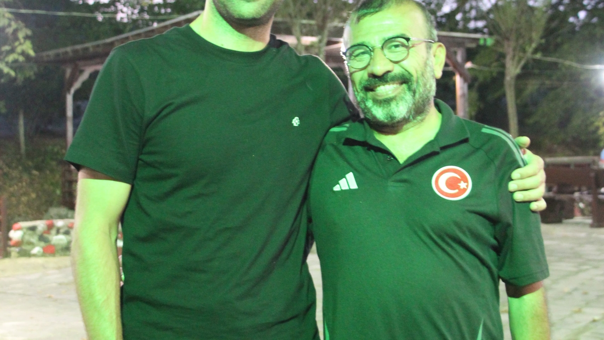 Akyazı’da Örnek Buluşma: Karaoğlan, Sporcularla Bir Arada
