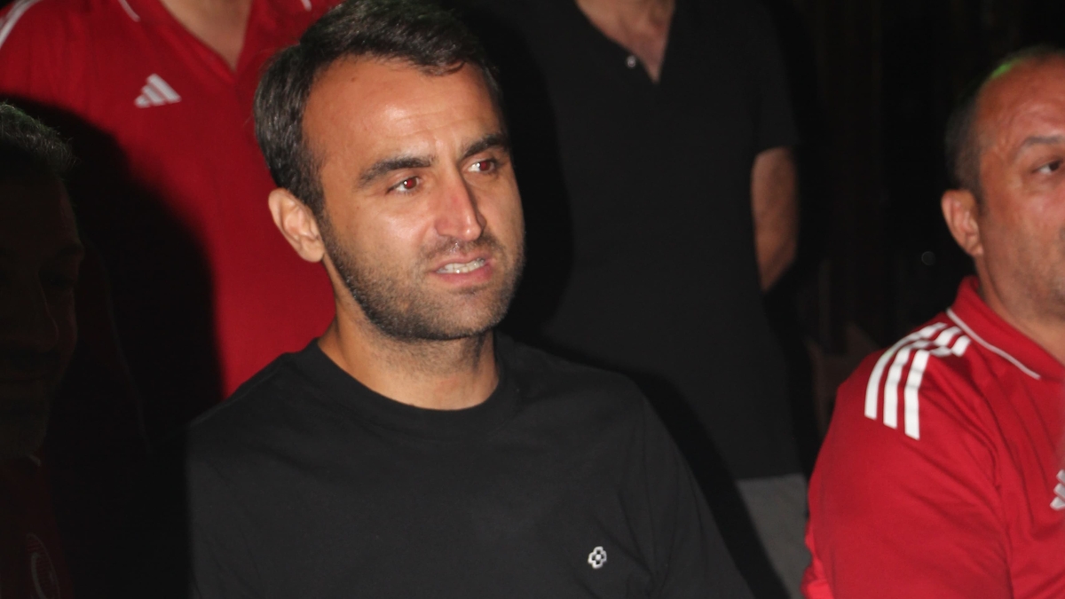 Akyazı’da Örnek Buluşma: Karaoğlan, Sporcularla Bir Arada
