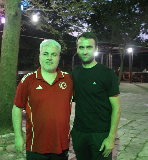 Akyazı’da Örnek Buluşma: Karaoğlan, Sporcularla Bir Arada