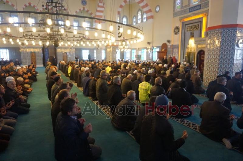 Akyazıda Polis Haftası nedeniyle Şehitlerimiz İçin Kuranı Kerim okundu