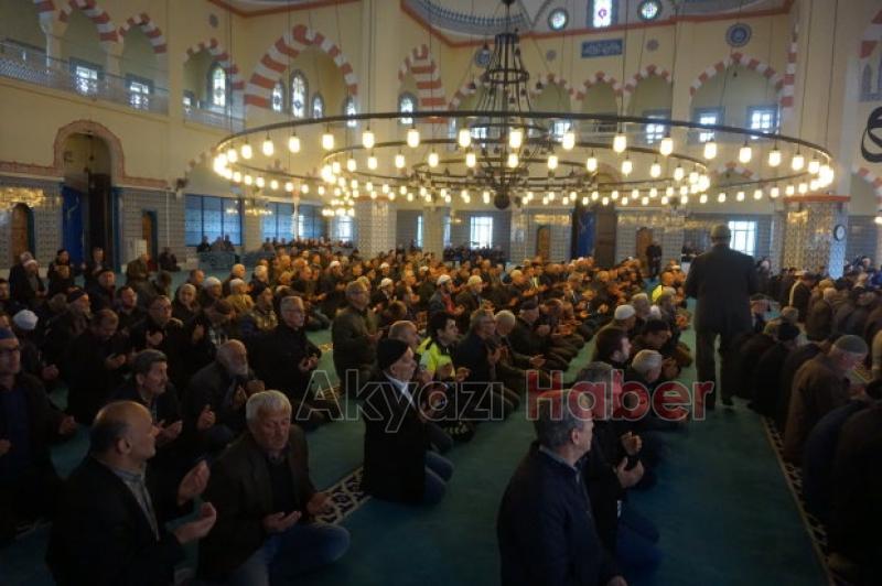 Akyazıda Polis Haftası nedeniyle Şehitlerimiz İçin Kuranı Kerim okundu