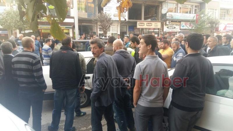 Akyazıda Polis Operasyonuyla Kıskıvrak Yakalandılar