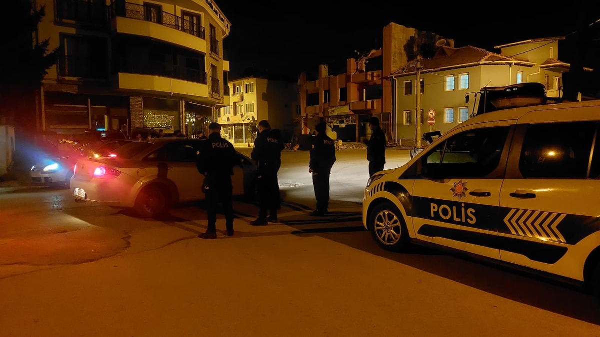 Akyazı’da Polis ve Bekçi Ekiplerinden Geniş Çaplı Asayiş Uygulaması