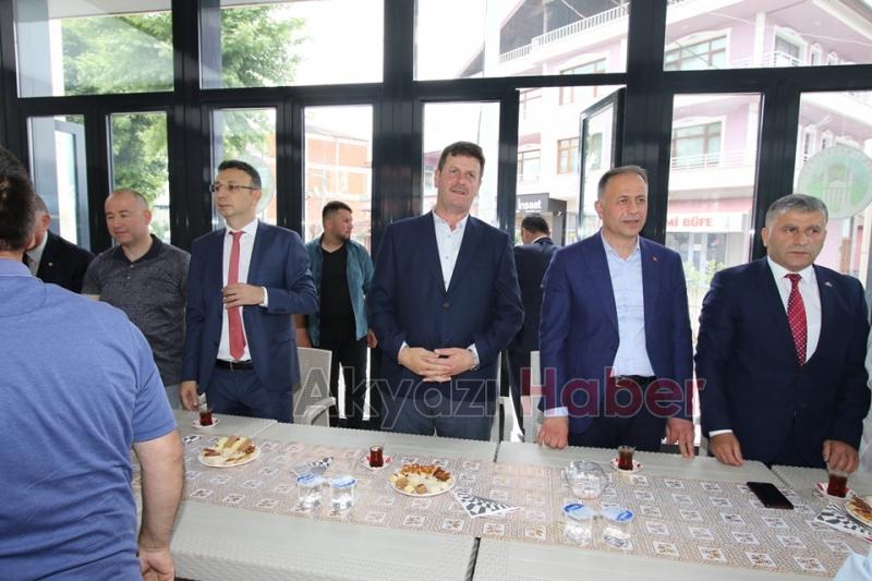 Akyazıda Protokol Bayramlaştı