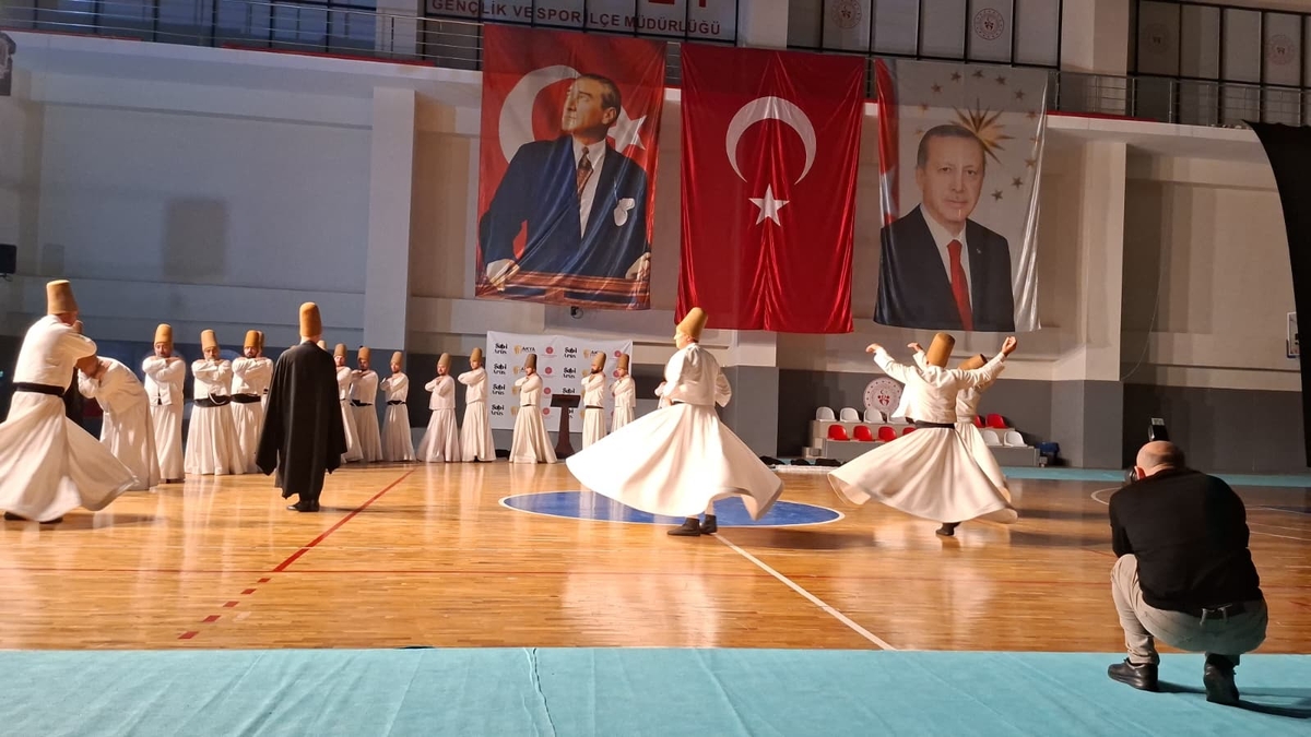 Akyazı’da Şeb-i Arûs Programı İki Gün Boyunca Maneviyat Dolu Anlara Sahne Oluyor