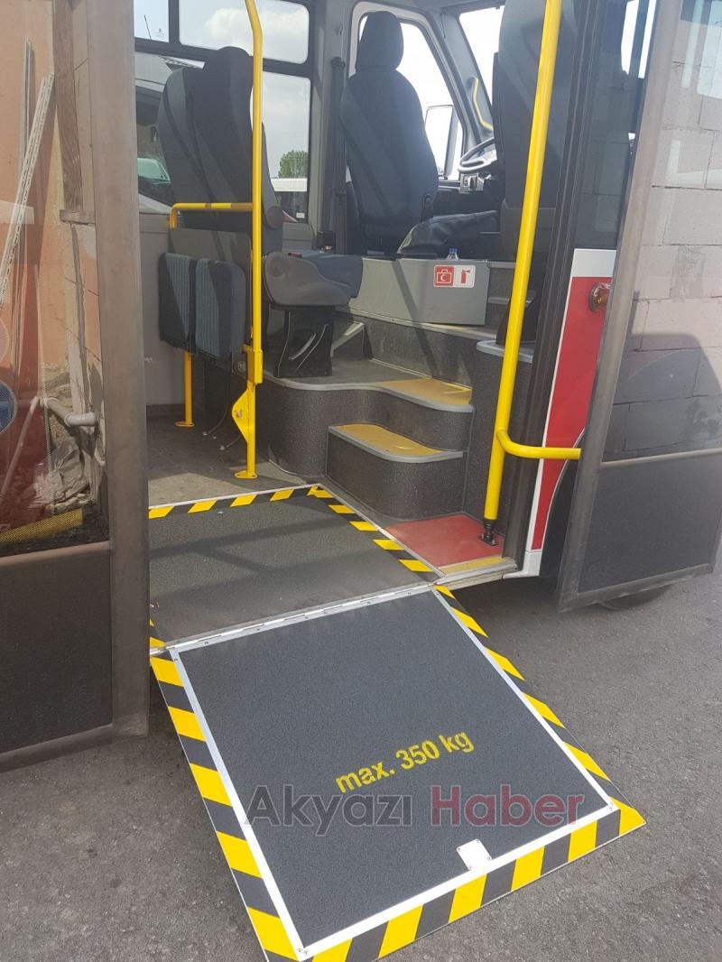 Akyazı’da Şehir İçi Dolmuşları Yenileniyor 