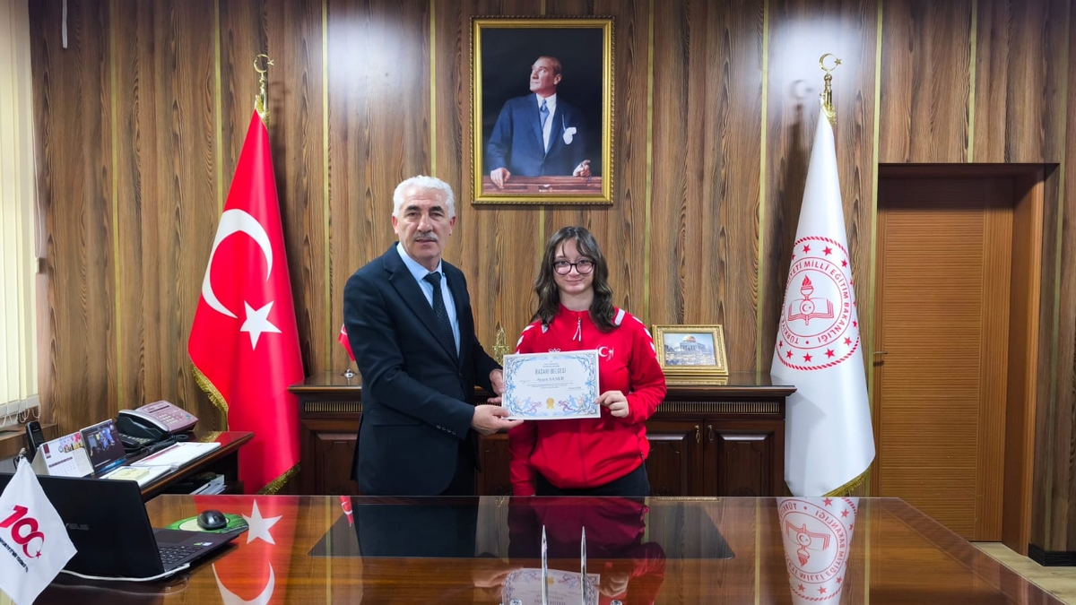 Akyazı’da Şampiyon Karateciler onurlandırıldı