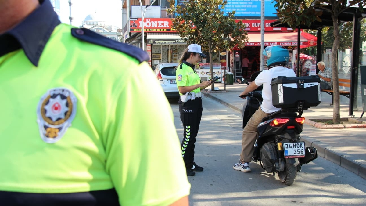 Akyazı’da Trafik Denetimleri Aralıksız Sürüyor