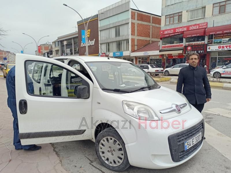 Akyazıda Ücretsiz Dezenfekte Noktası Kuruldu